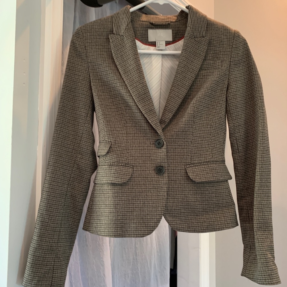 Brown and black Blazer